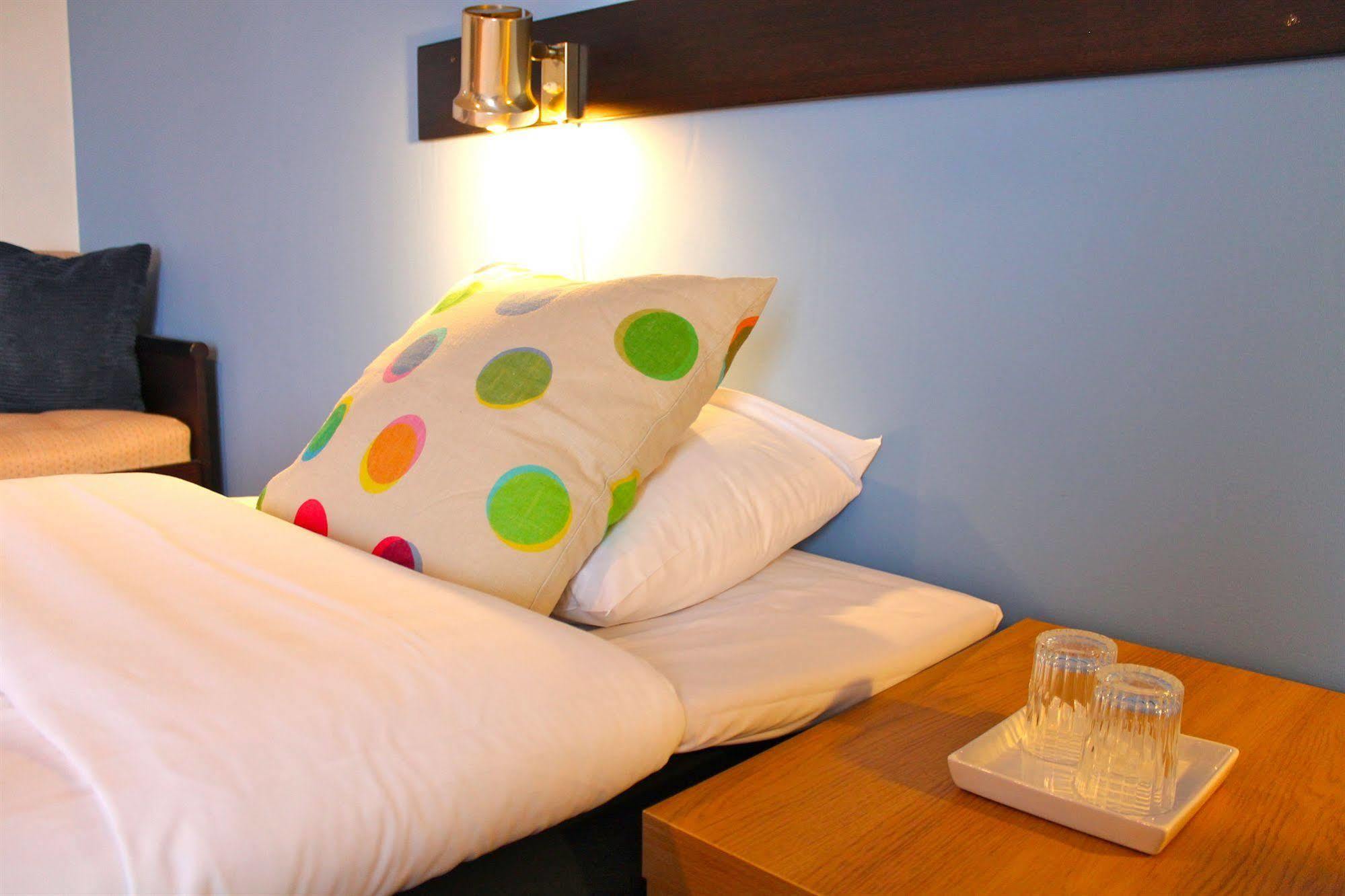 Vaetterleden Hotell & Restaurang Granna ภายนอก รูปภาพ