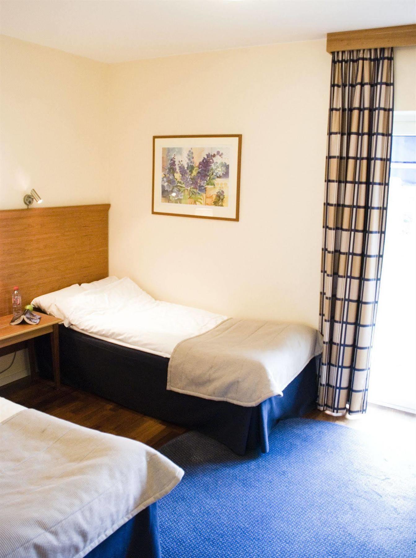 Vaetterleden Hotell & Restaurang Granna ภายนอก รูปภาพ
